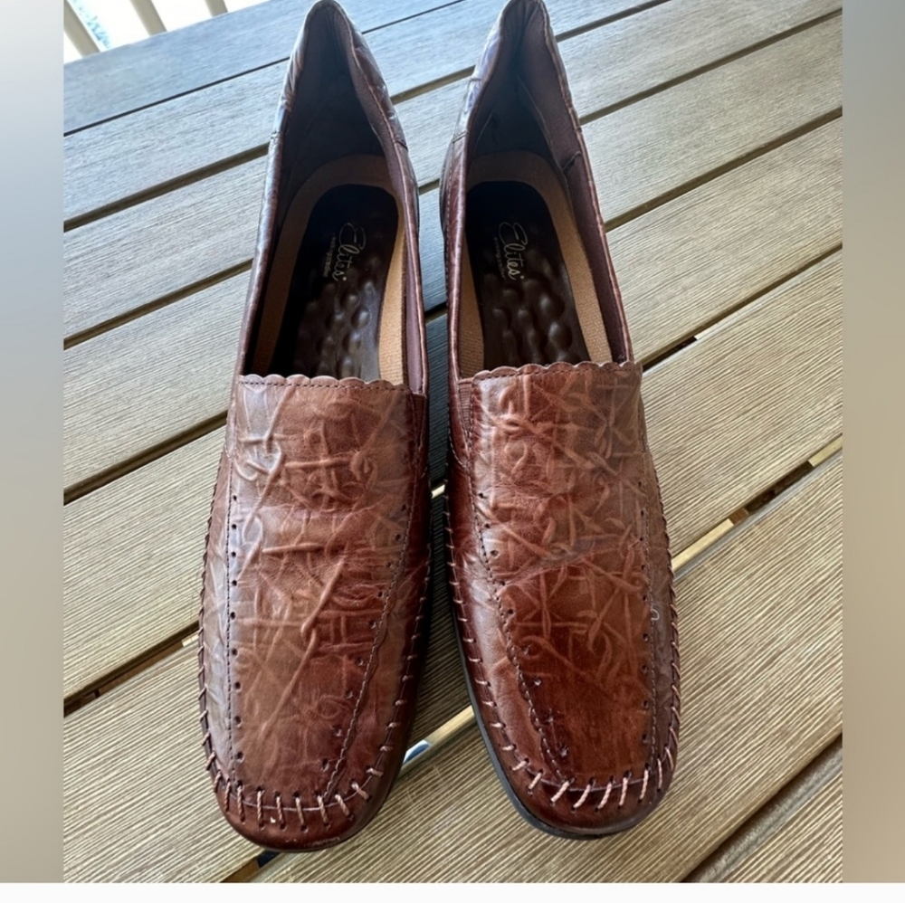 The Walking CO Elite Tyler Leather Women's Slip-on Size 11 Walking Shoes 👞